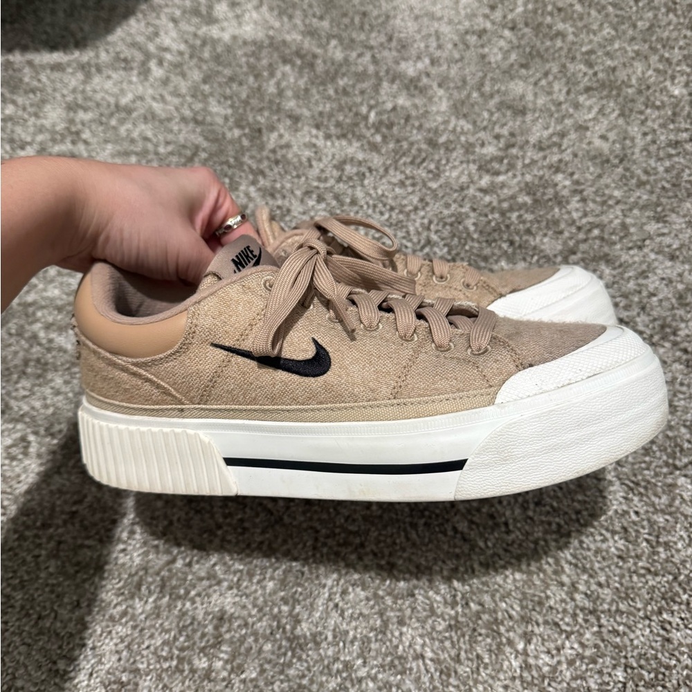 Nike Court Legacy Lift Size 7